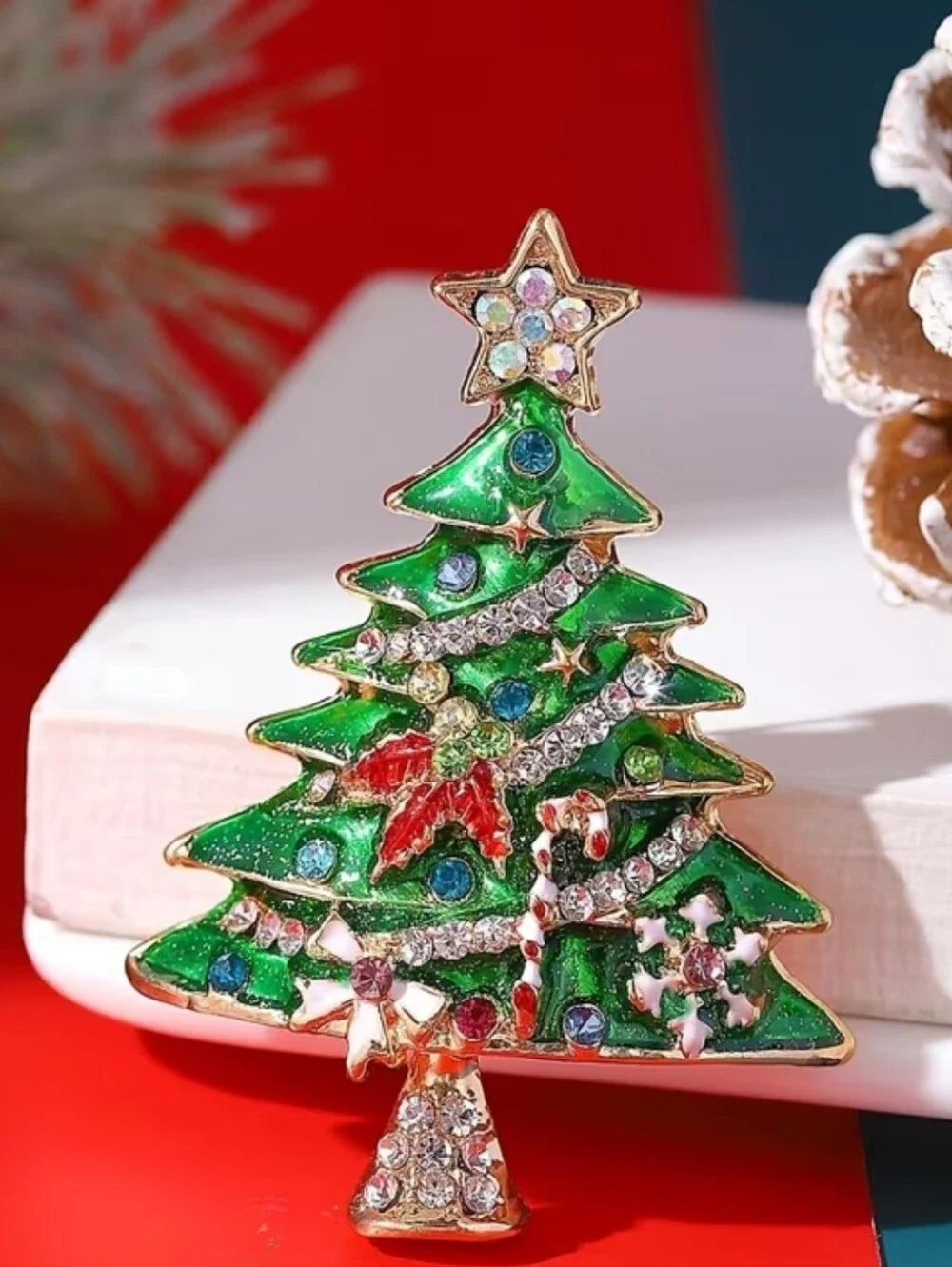 🎄Vintage Style Christmas Tree Brooch